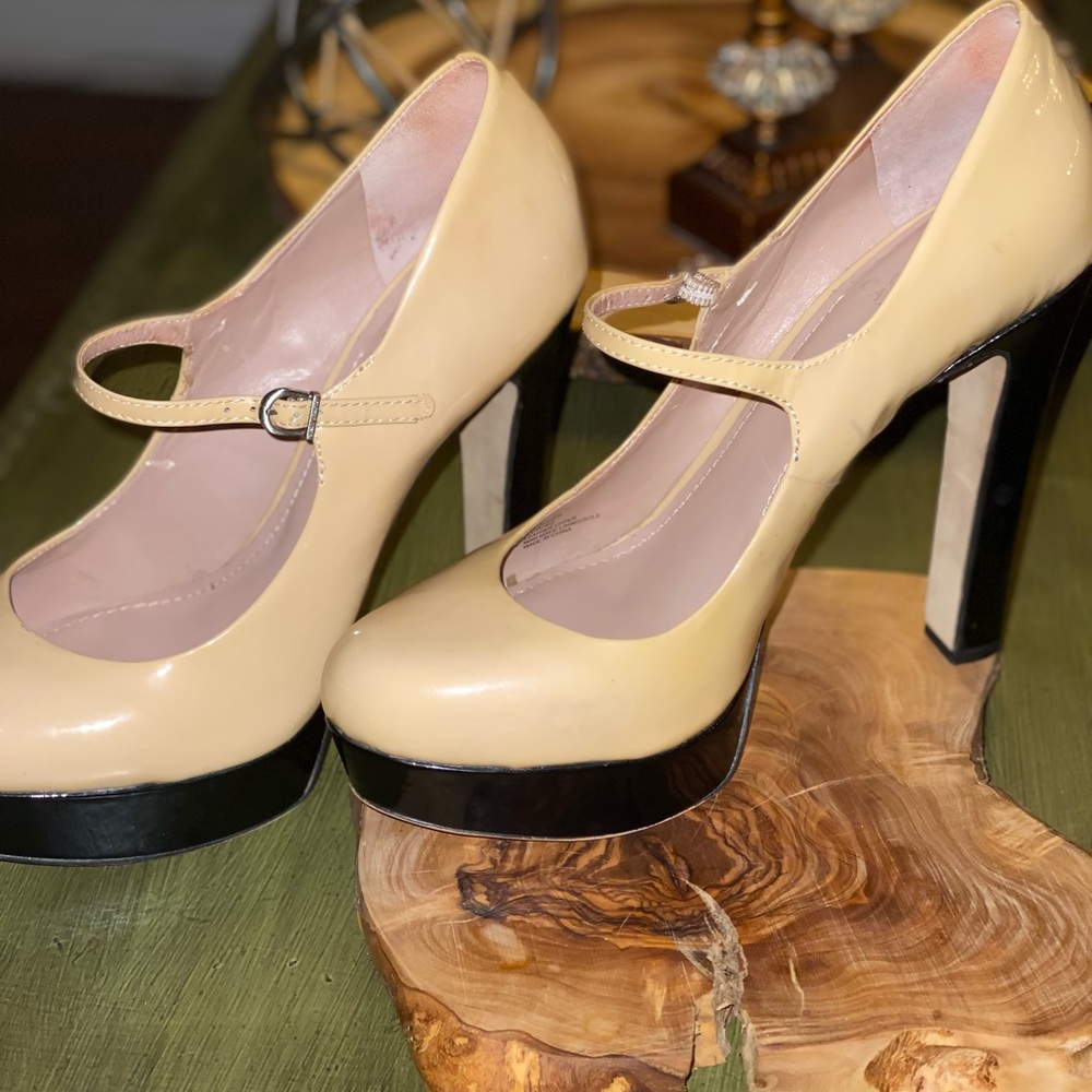 Vince Camuto Heels